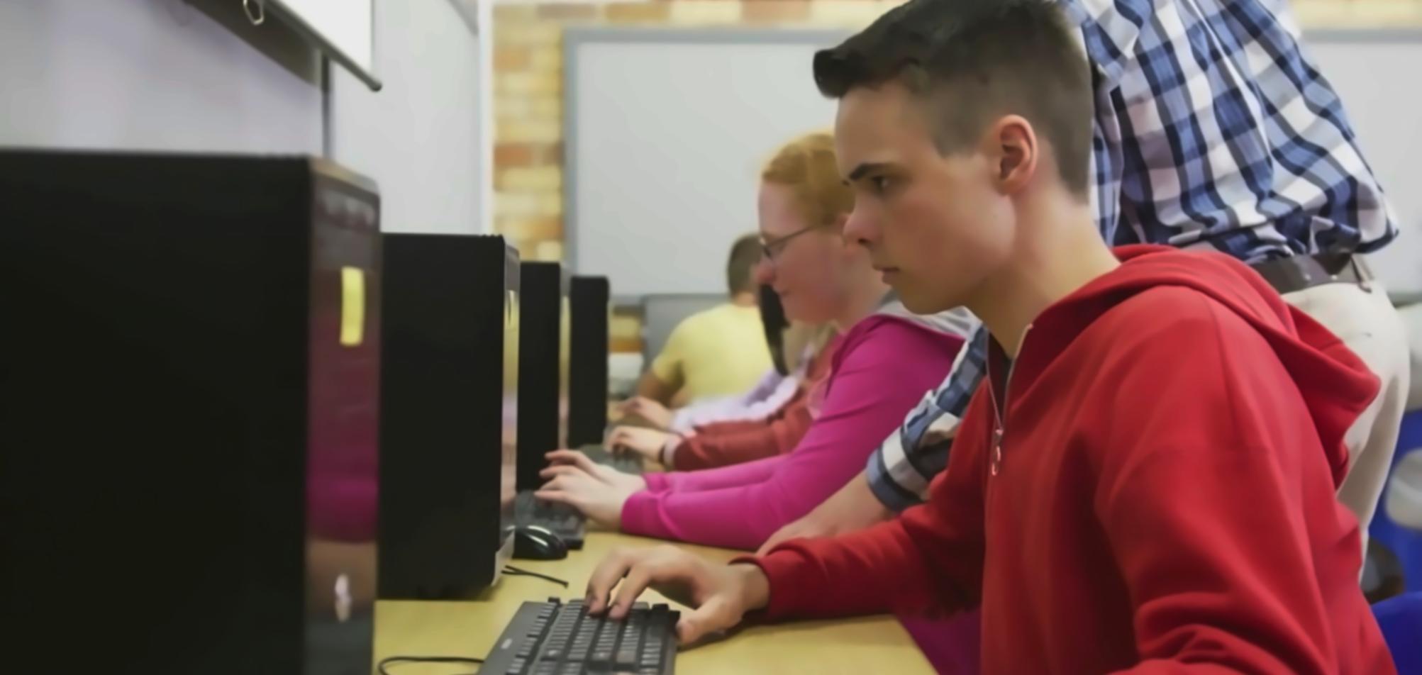 Vzdělávací program hlubokého učení ve financích